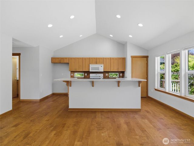 5018 Pleasant Glade Road NE, Olympia, WA 98516