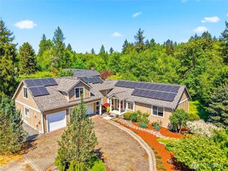 5018 Pleasant Glade Road NE, Olympia, WA 98516