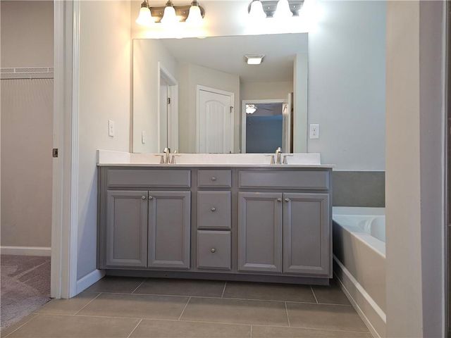 871 Sunset Park Drive, Suwanee, GA 30024