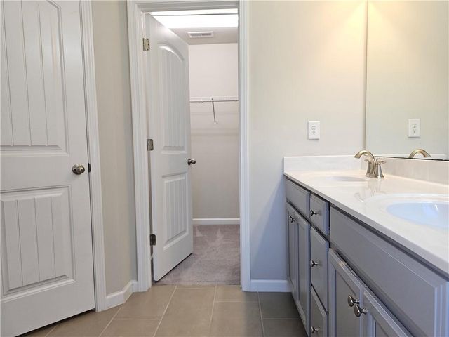 871 Sunset Park Drive, Suwanee, GA 30024