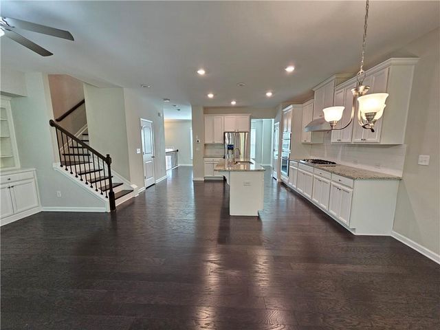 871 Sunset Park Drive, Suwanee, GA 30024