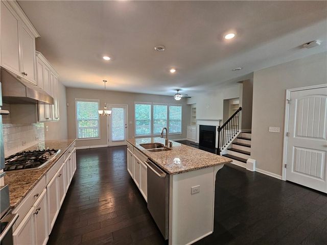 871 Sunset Park Drive, Suwanee, GA 30024