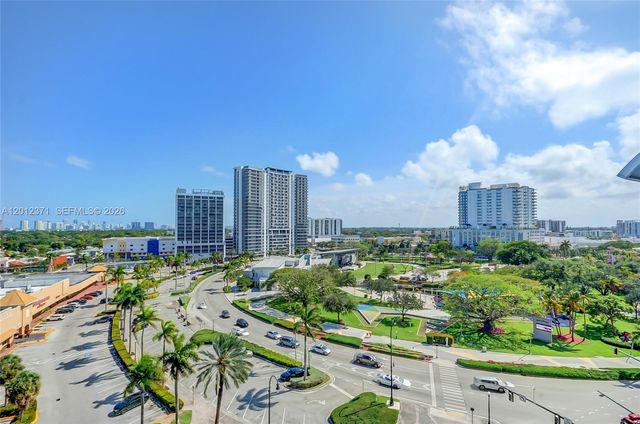 1776 Polk St 505, Hollywood, FL 33020