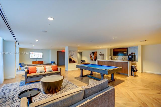1776 Polk St 505, Hollywood, FL 33020