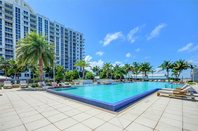 1776 Polk St 505, Hollywood, FL 33020