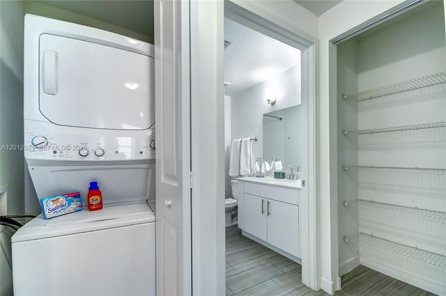 1776 Polk St 505, Hollywood, FL 33020