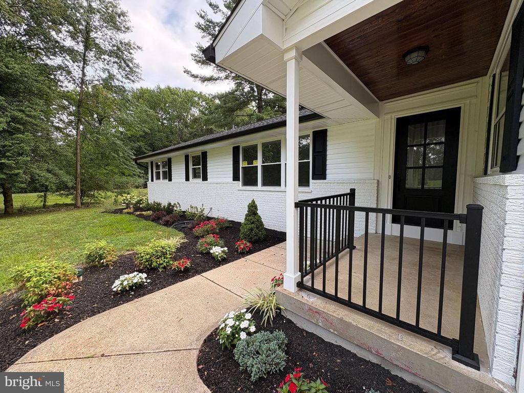 28034 GAUNTS BRIDGE RD, COLUMBUS, NJ 08022 — photo 2