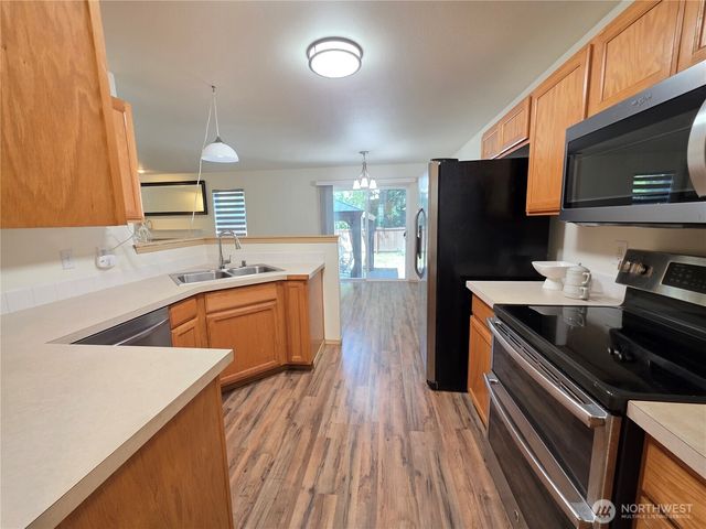20702 190th Avenue E, Orting, WA 98360