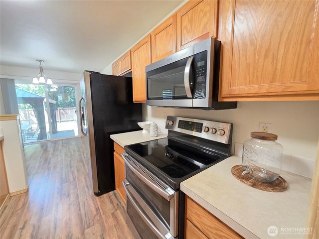 20702 190th Avenue E, Orting, WA 98360
