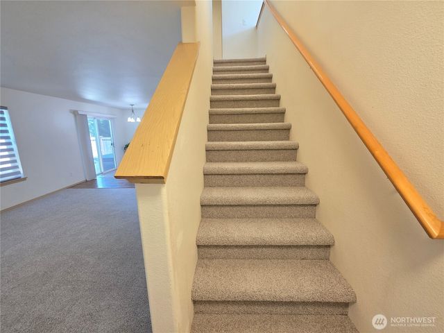20702 190th Avenue E, Orting, WA 98360