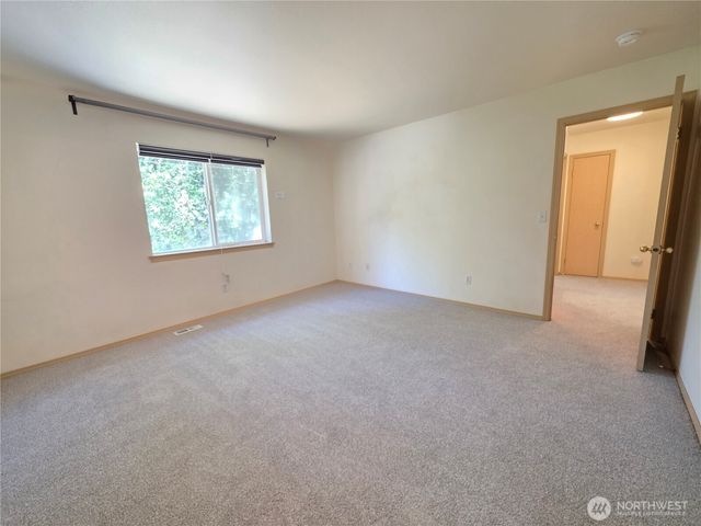 20702 190th Avenue E, Orting, WA 98360