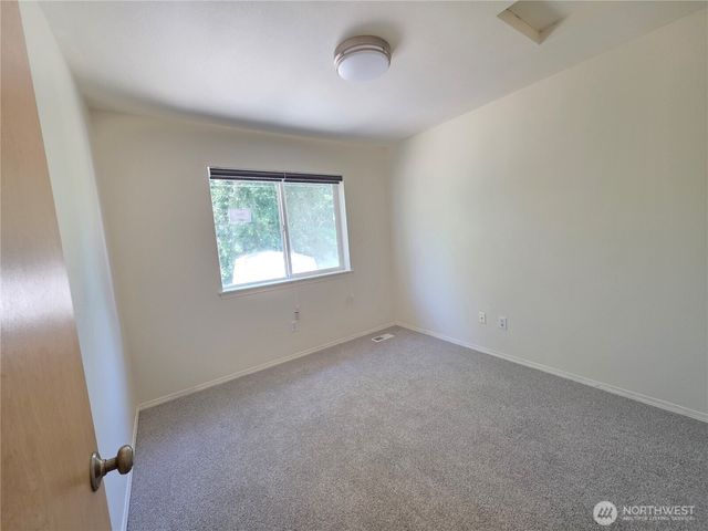 20702 190th Avenue E, Orting, WA 98360