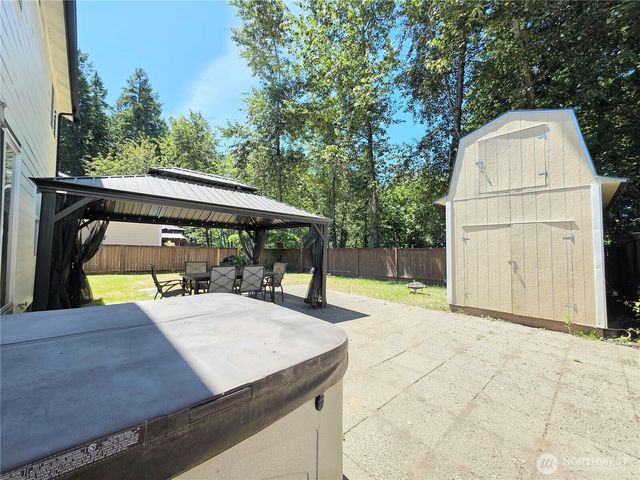 20702 190th Avenue E, Orting, WA 98360
