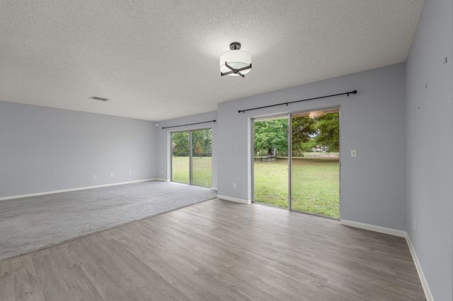 425 Sevilla Dr, St Augustine, FL 32086