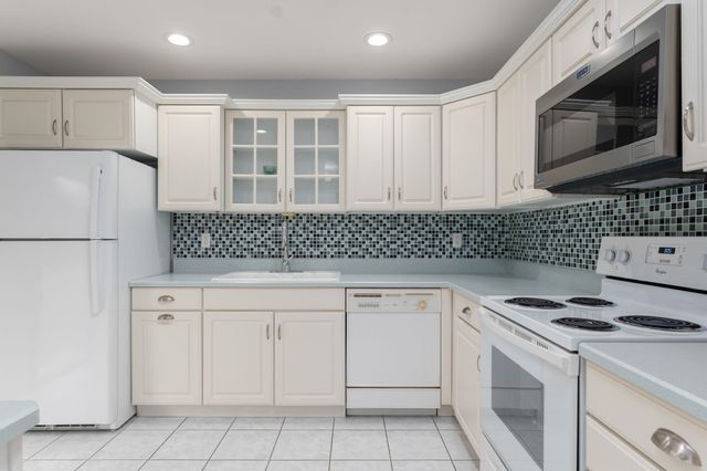 425 Sevilla Dr, St Augustine, FL 32086