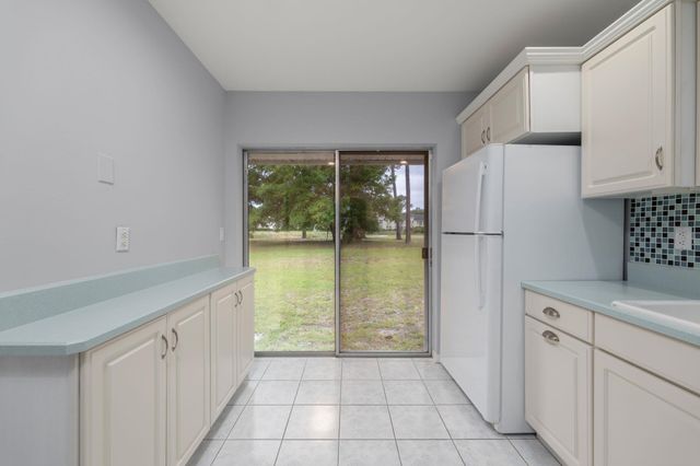 425 Sevilla Dr, St Augustine, FL 32086