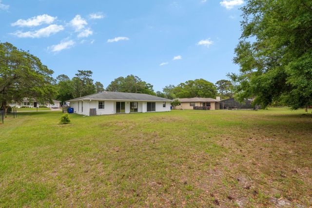 425 Sevilla Dr, St Augustine, FL 32086