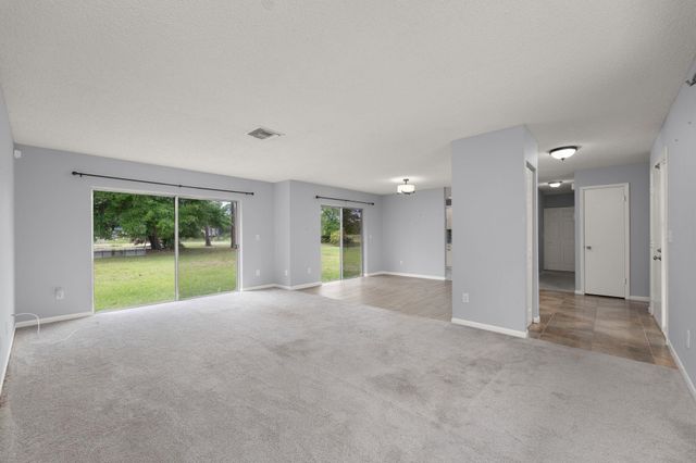 425 Sevilla Dr, St Augustine, FL 32086