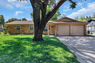 205 NW Jill Ann Drive, Burleson, TX 76028