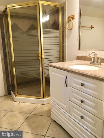 3503 SOLLERS POINT RD, Dundalk, MD 21222