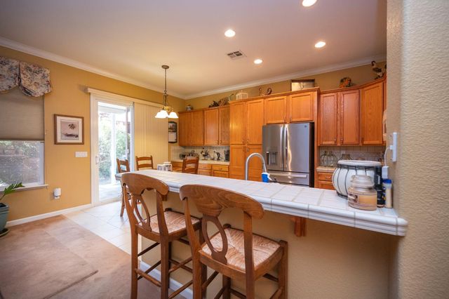 2006 Butterfield Ln, Lincoln, CA 95648