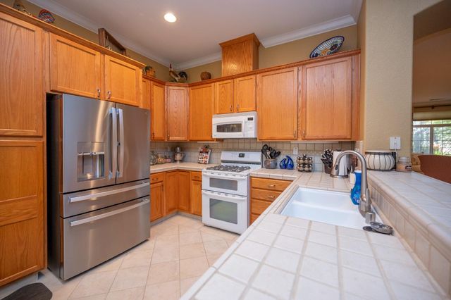 2006 Butterfield Ln, Lincoln, CA 95648