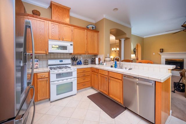 2006 Butterfield Ln, Lincoln, CA 95648