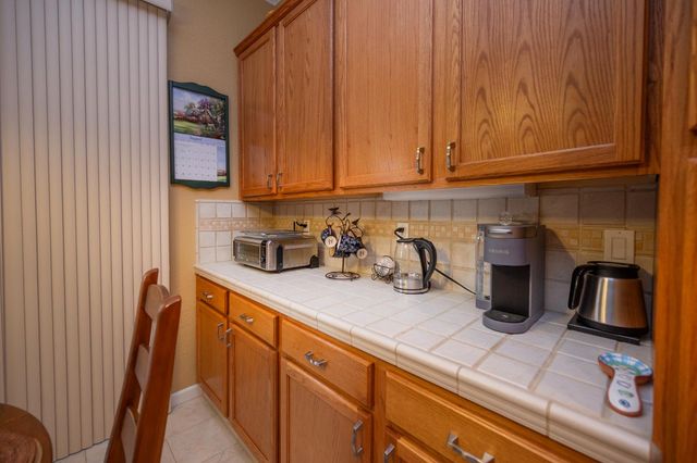 2006 Butterfield Ln, Lincoln, CA 95648