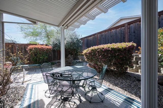 2006 Butterfield Ln, Lincoln, CA 95648