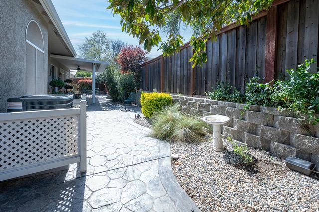 2006 Butterfield Ln, Lincoln, CA 95648