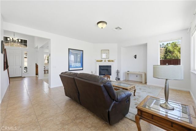 28195 Juniper Tree, Menifee, CA 92585