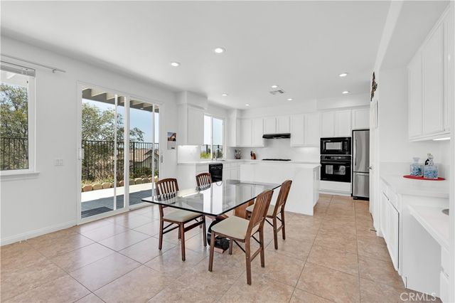 28195 Juniper Tree, Menifee, CA 92585