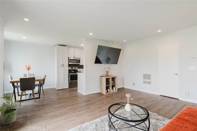 3734 S Canfield 330, Los Angeles, CA 90034
