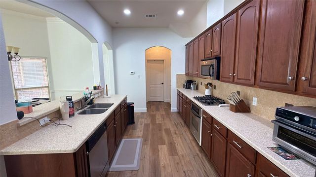 10261 Limbercost Lane, Frisco, TX 75035