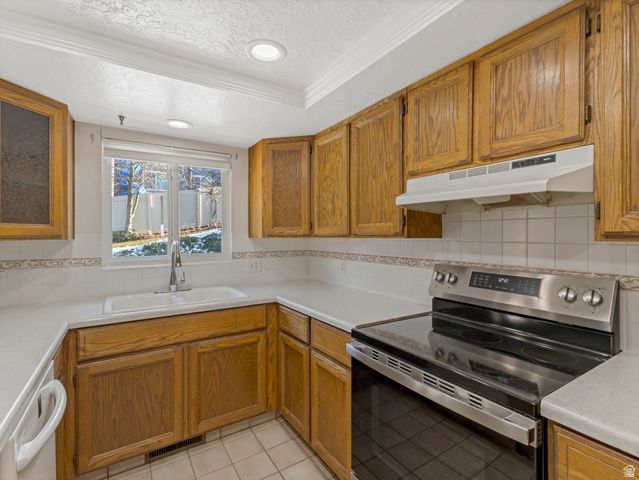 8036 S 2575 E, South Weber, UT 84405