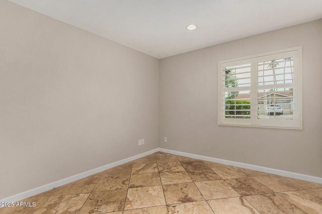 11825 S Coconino Street, Phoenix, AZ 85044