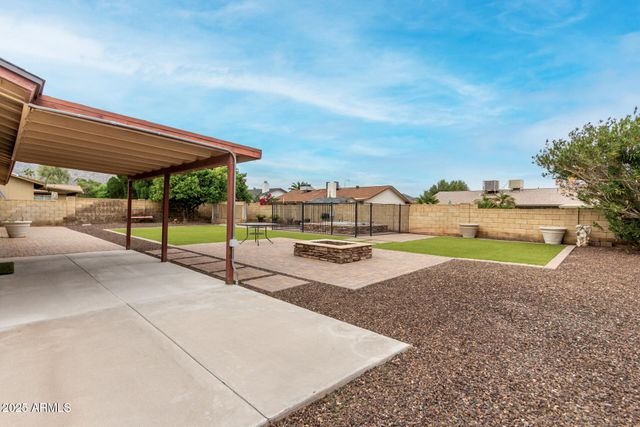 11825 S Coconino Street, Phoenix, AZ 85044