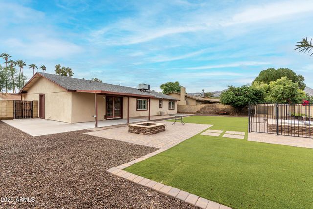 11825 S Coconino Street, Phoenix, AZ 85044