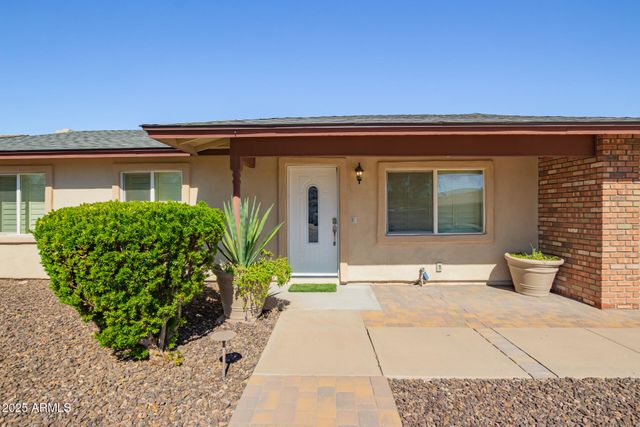 11825 S Coconino Street, Phoenix, AZ 85044