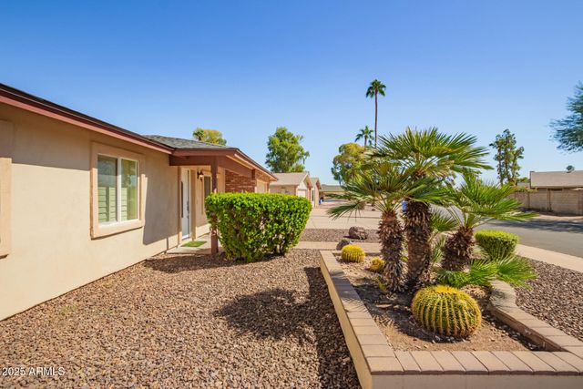 11825 S Coconino Street, Phoenix, AZ 85044