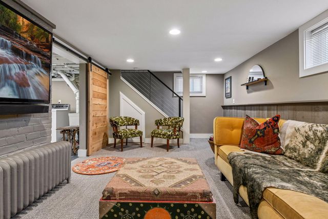 4000 Zenith Avenue S, Minneapolis, MN 55410