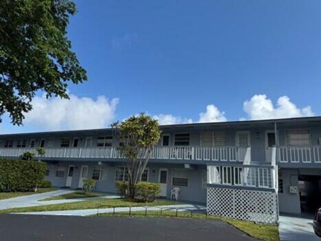 751 Pine Drive 104, Pompano Beach, FL 33060