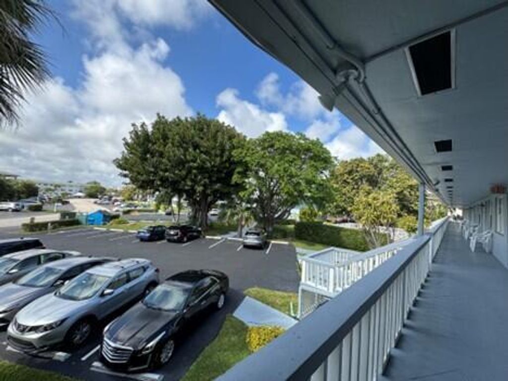 751 Pine Drive 104, Pompano Beach, FL 33060