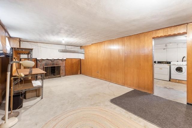 36 Ripley Rd, Medford, MA 02155