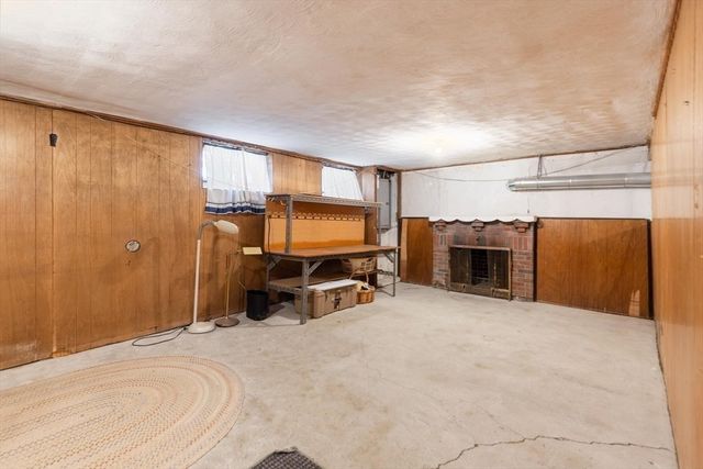 36 Ripley Rd, Medford, MA 02155