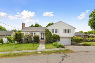36 Ripley Rd, Medford, MA 02155