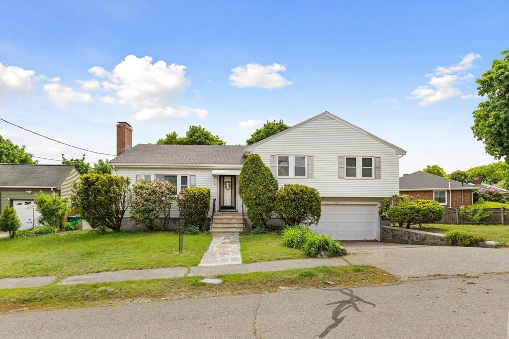 36 Ripley Rd, Medford, MA 02155