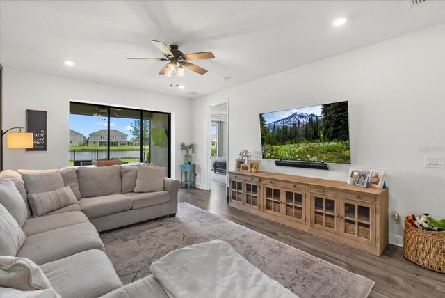 16419 PAYNES MILL DRIVE, Lakewood Ranch, FL 34211