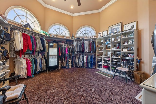 900 Beau Chalet Drive, Bentonville, AR 72713