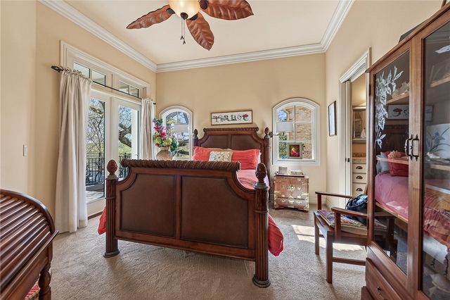 900 Beau Chalet Drive, Bentonville, AR 72713